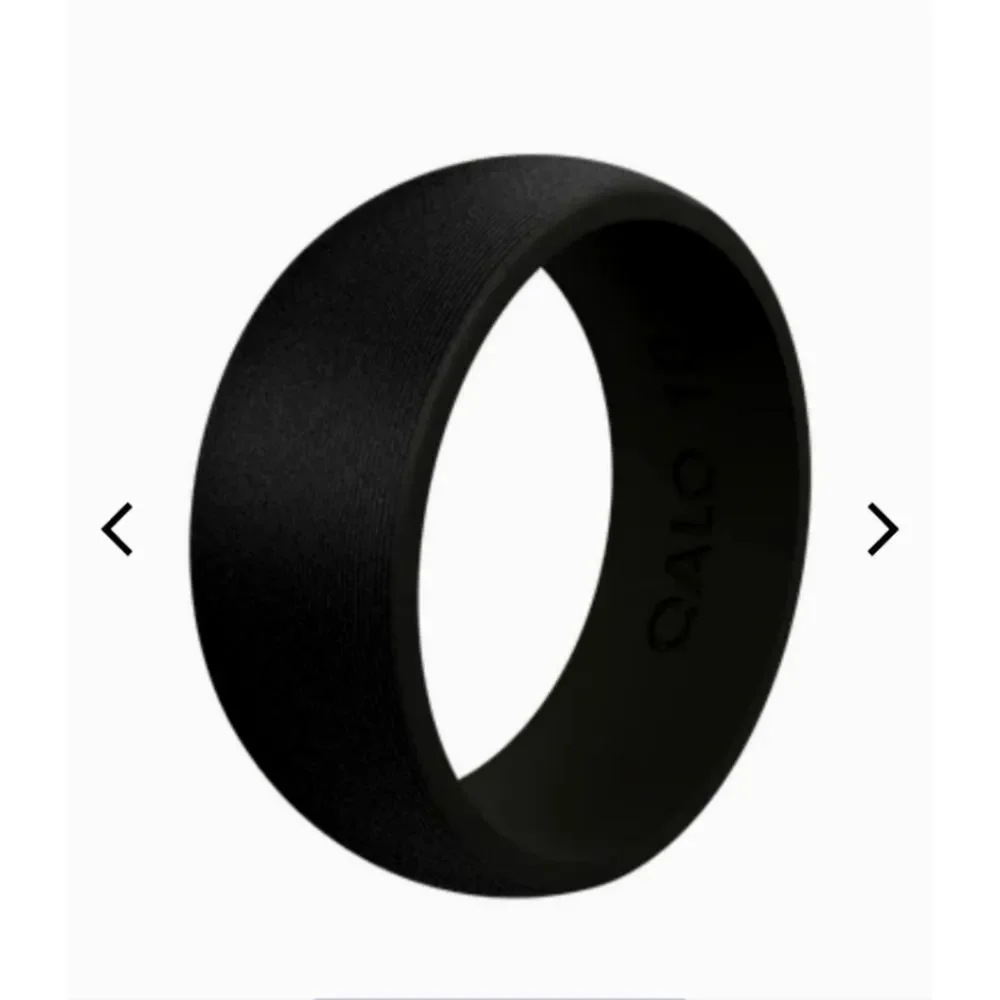 Qalo‎ Engravsble Black Silicone Band